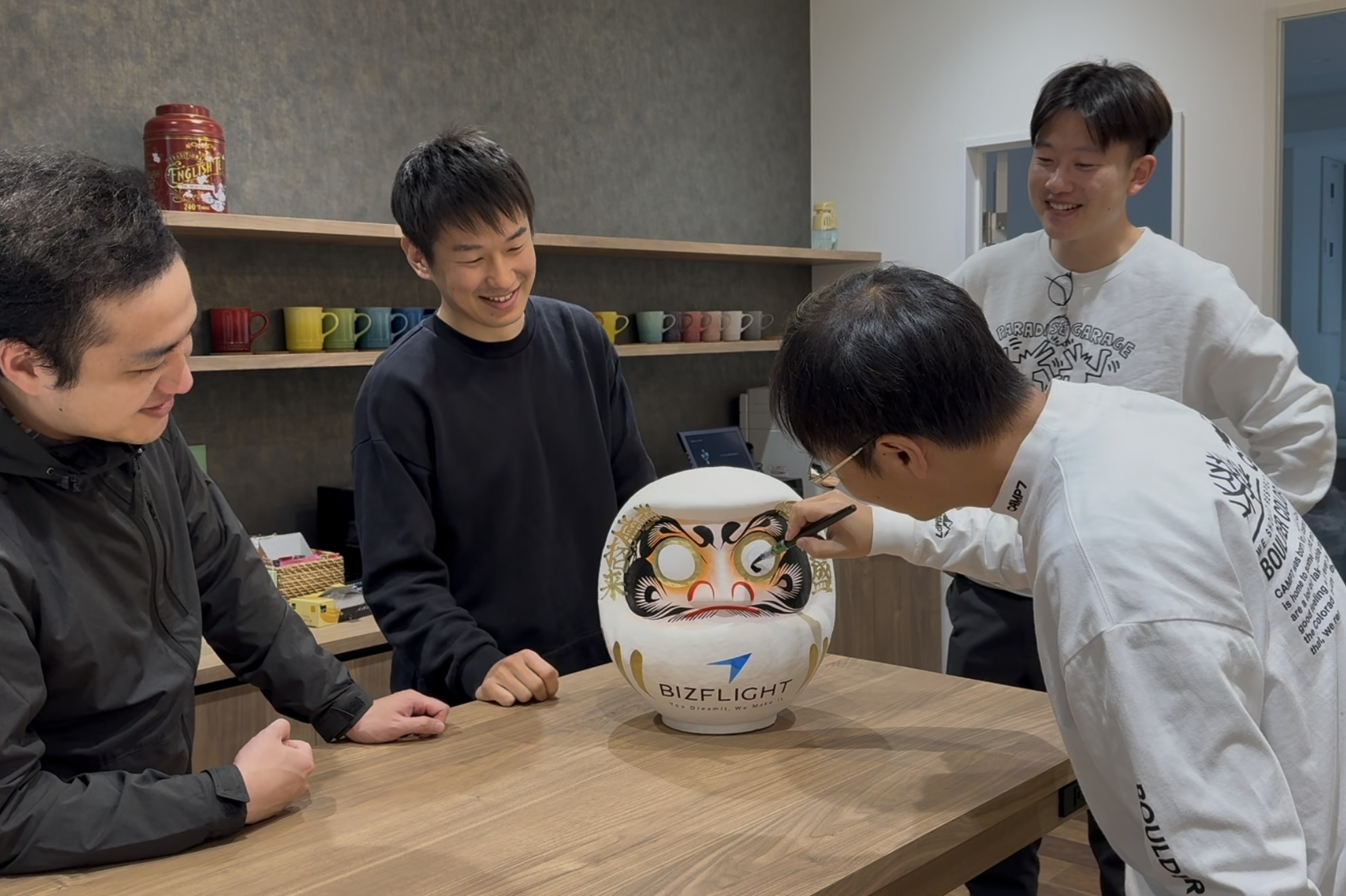 自由な拠点で働きながら一体感のあるチームへ|全国から参画できるITコンサル