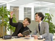 社内ではいたるところでミーティングが行われています