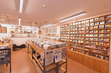 品川勤務 ～ レコードを扱う楽しい職場で総務・経理の仕事をしませんか！？