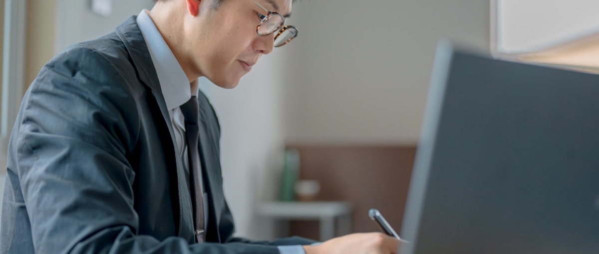 裁量大の環境で自分の力を試そう│システム開発に上流工程から携わりませんか？