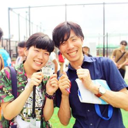 大きな挑戦をしつつも、絆を何より大事にしている社風。笑顔も心から。