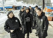 さっきまで海にいた魚が、いま目の前にある。命の重さをこの手で直接感じるから、ごまかしは効かない。最高のものを手に入れたっていう、ゾクゾクするような手応えが隠せない。