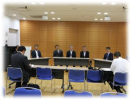 学会中に記者会見が開催されました