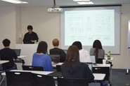 理念浸透研修の様子。会社の理念や価値観を大切にしています。