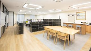 社員はテレワークをベースにした勤務スタイルが多いです。週1日程度の出社ですが、チャットツールやオンライン会議等を用いてコミュニケーションを取る体制を整えています。