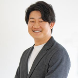 村井 亮介