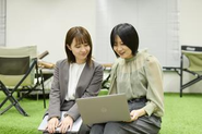 先輩、上司が丁寧にサポートしてくれる環境です！