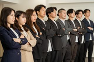 パンフレット用に皆んなでカッコ良く撮った写真です。