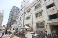 冷泉荘でのオープンアパートイベント「れいぜん荘ピクニック＆あおぞら市」（福岡市博多区）