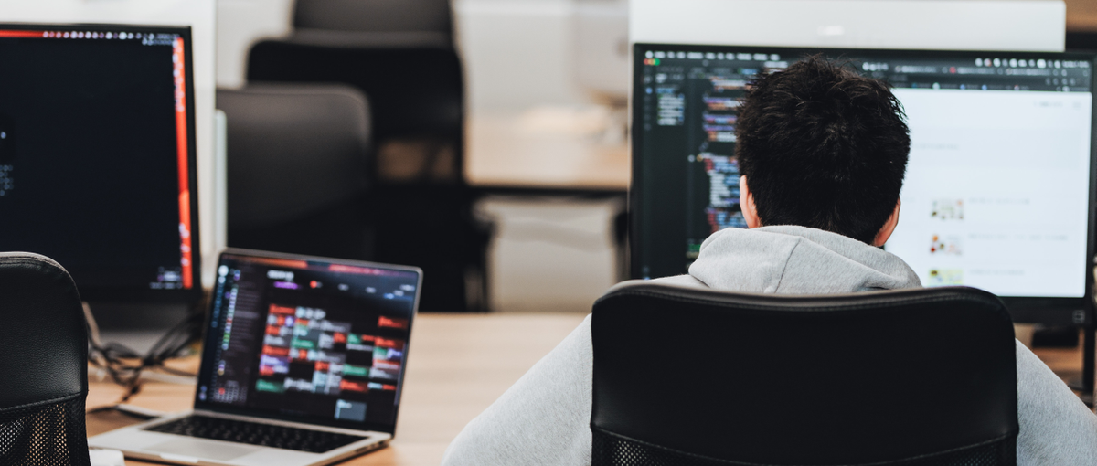 Vue, React｜成長企業で活躍したいフロントエンドエンジニアを募集！