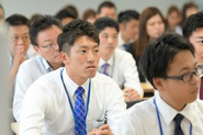不動産のプロフェッショナルを目指し、ともに成長し続ける仲間と共に