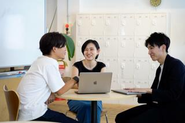 20〜30代の中途社員が中心の会社です