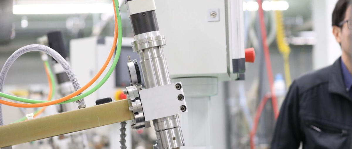 0.001mmの精度で、未来を切り拓く。仲間と一緒に作り上げるお仕事。