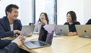 水滴＝私たちが提供するサービス、波紋＝サービスが波及していく様子、そんな思いを込めています。