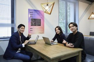 本社の学習スペースでは同じ研修期間中の仲間とも交流ができます！