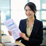 穴見 紀美子