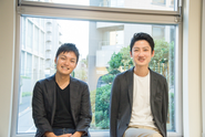 代表の礒邉(左)と取締役の小俣(右)、共に学生時代に創業しました。