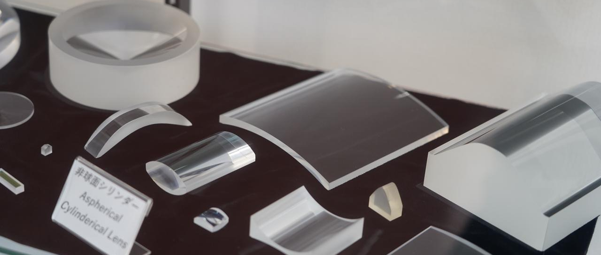 文系も理系も活躍中！光の力で世界に革命を。