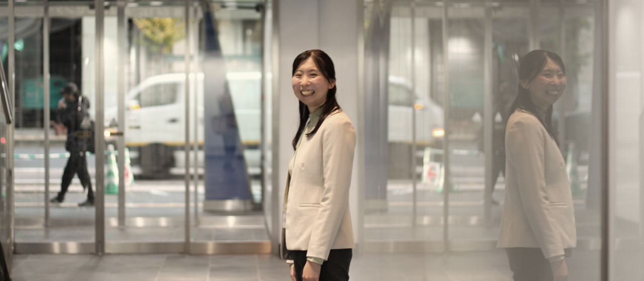 15年勤務した会社を辞め、全くの異業種へ。クライアントとエンジニアの橋渡しをしながら、新しいものを作っていく