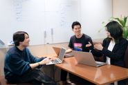 オータムの特徴はエンジニア育成。これまでに100名以上が未経験からエンジニアデビューしています。