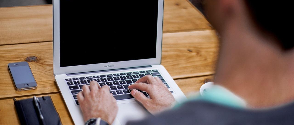 大阪新拠点立上げ！街の当たり前を変えるITソリューションセールスを募集！