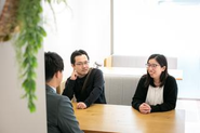先輩エンジニアや営業と気さくに相談できます。