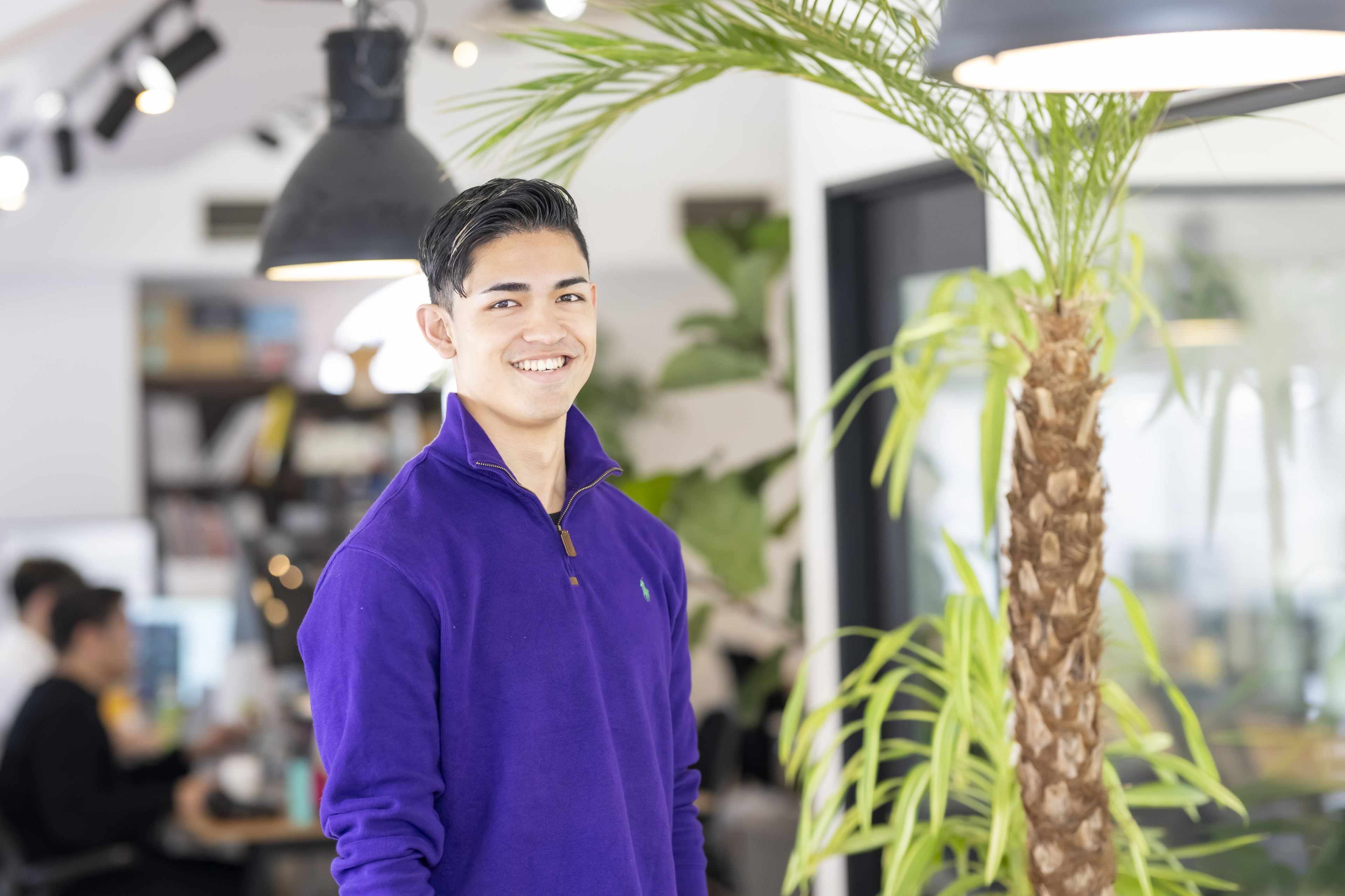 AIなど最新テクノロジーの力で、世の中に衝撃を与える！アカウントエグゼクティブ！