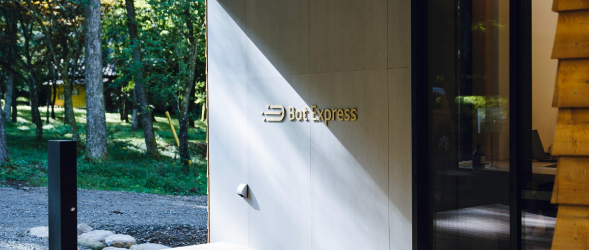 全ての人に"あきらめない世界"を。成長フェーズのテックリード募集