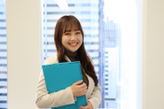 「どうせなら楽しい仕事に」同じ時間、同じお給料をもらって仕事をするなら、もっと楽しんで仕事がしたいですよね？楽しい仕事を探すのは難しいですが、楽しい仕事にするのは自由！裁量権を持って働ける環境だからこそ叶えられます。