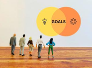 目標を設定し、達成するためにどうするか？、施策をたてて実行していきます。