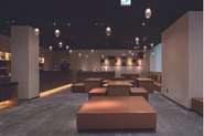 『雨庵』ソラーレ ホテル アンド リゾーツの最上級クラスのホテルとして、出店地である金沢の魅力を生かしたデザインを採用。コンセプト開発から、ホテル名の設計、VI設計、ホテルの設計、内装デザイン、広告、webサイトデザイン、アメニティ設計に至るまで、ホテル全体のブランディングおよびデザインに携わりました。https://seitaro-design.com/works/branding/uan/　
