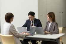  無理なくスキルを磨ける｜先輩が付き添う万全の研修体制で安心の職場です！