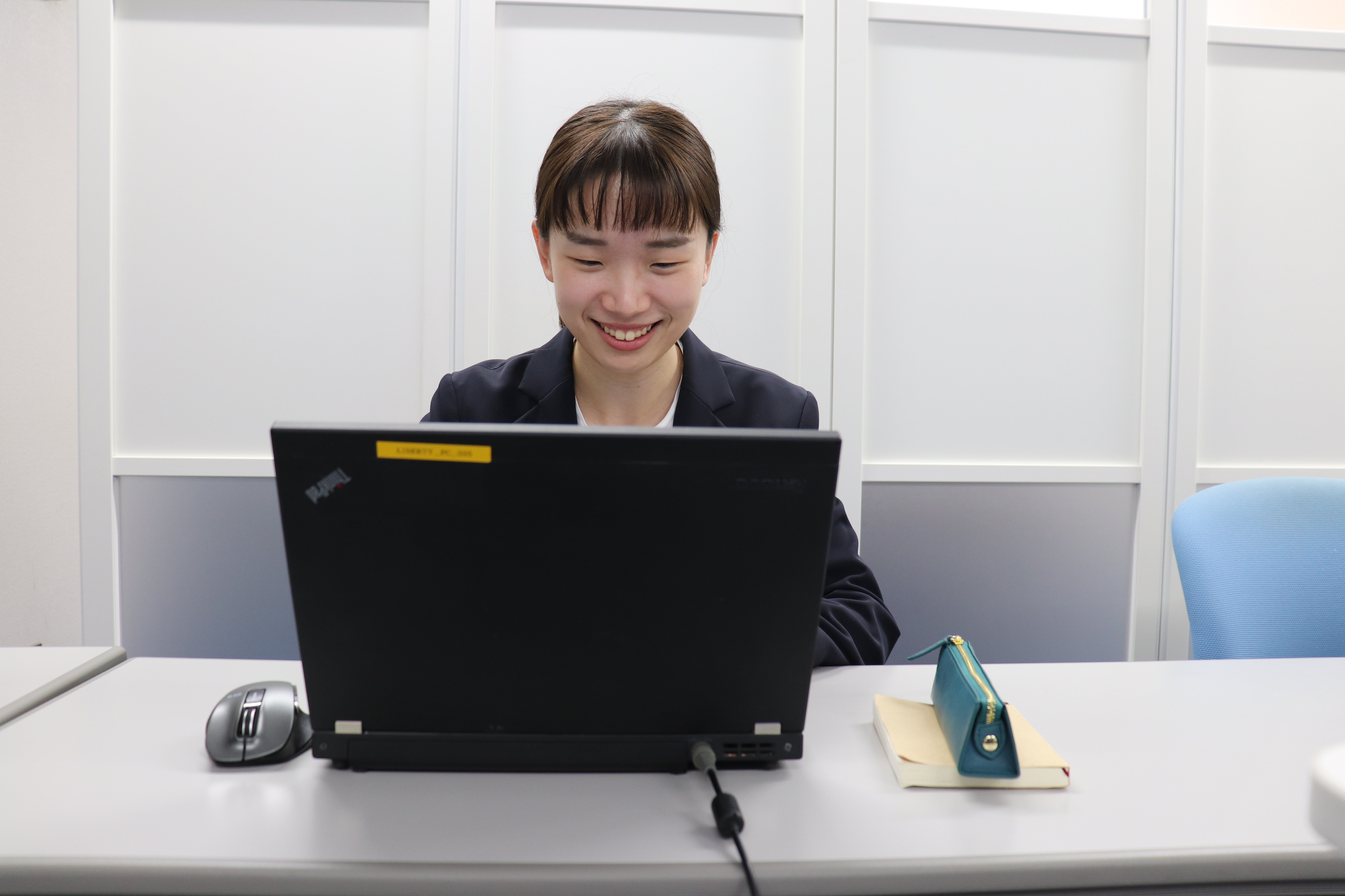 【新入社員紹介】動物介護士助手からIT業界へ！病院への業務システム導入で変化した思い