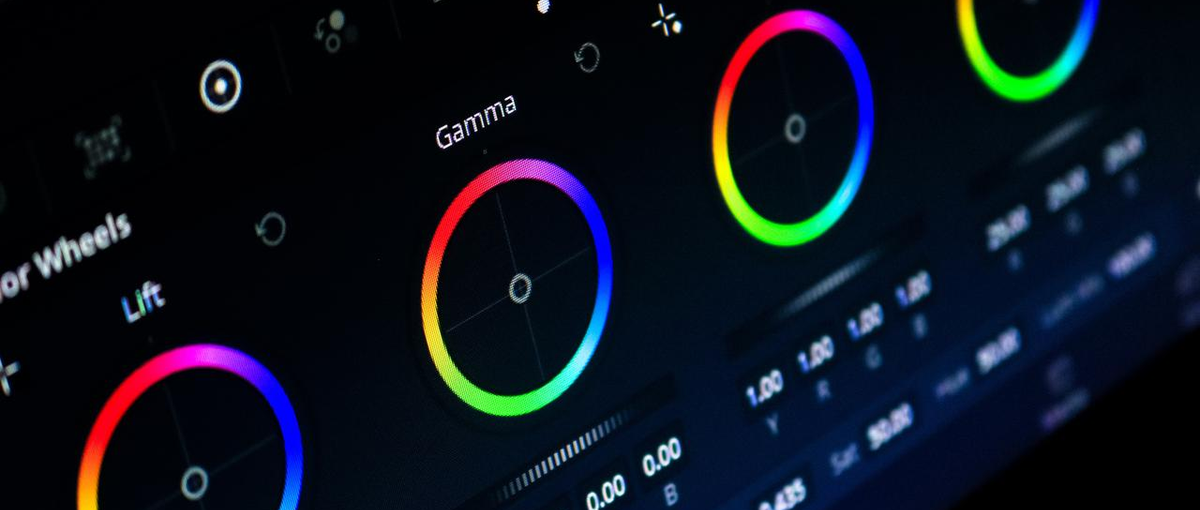 クリエイティブなビジネスパーソンを目指す方！幅広く学べる環境です！