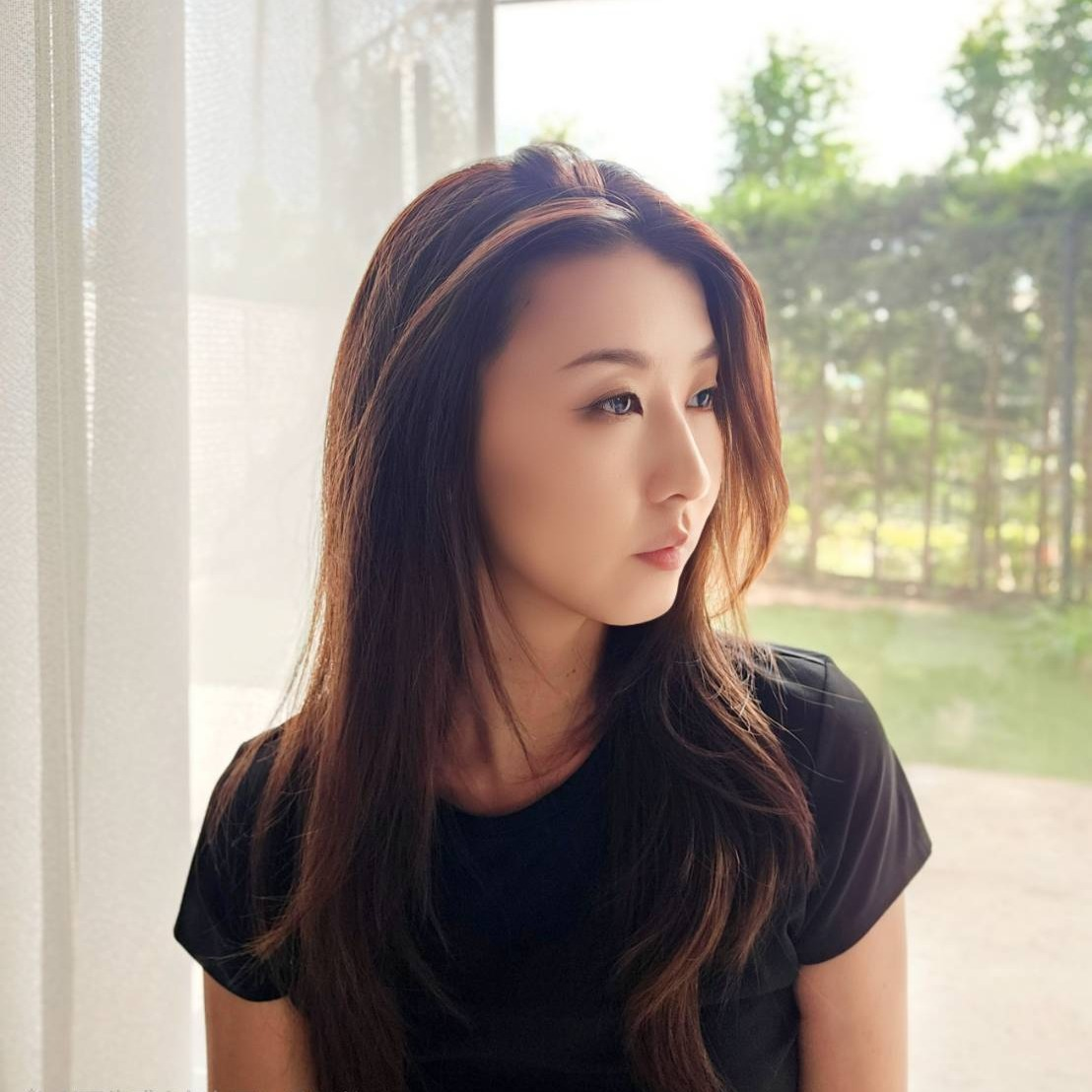 林 栄美