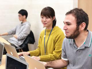 社内エンジニアの８割が外国籍のグローバルな社風です