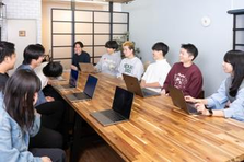 同世代の仲間と高め合いながら働きたいフロントエンドエンジニア募集！
