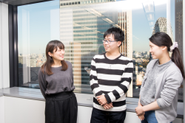 大学生のインターンスタッフも活躍しています。ターゲットと年齢が近い彼らだからこその様々なアイデアも実行に移しています。
