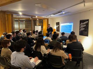 現場で実績を残してきた方々を講師としてお招きして、自己研鑽を図ってます！