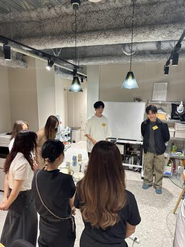 10名前後の少人数なので、一人で参加しても安心！