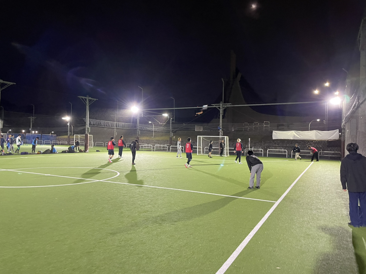 汗も熱量も全開！広告のプロたちがフットサルコートで見せた"別の顔"とは？