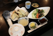 食事にもこだわり、美味しく、楽しく、学べます
