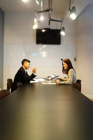 いくつもの山を共に協力して乗り切っているせいか、スタッフ間のコミュニケーションは良好。みんな仲がいいです。