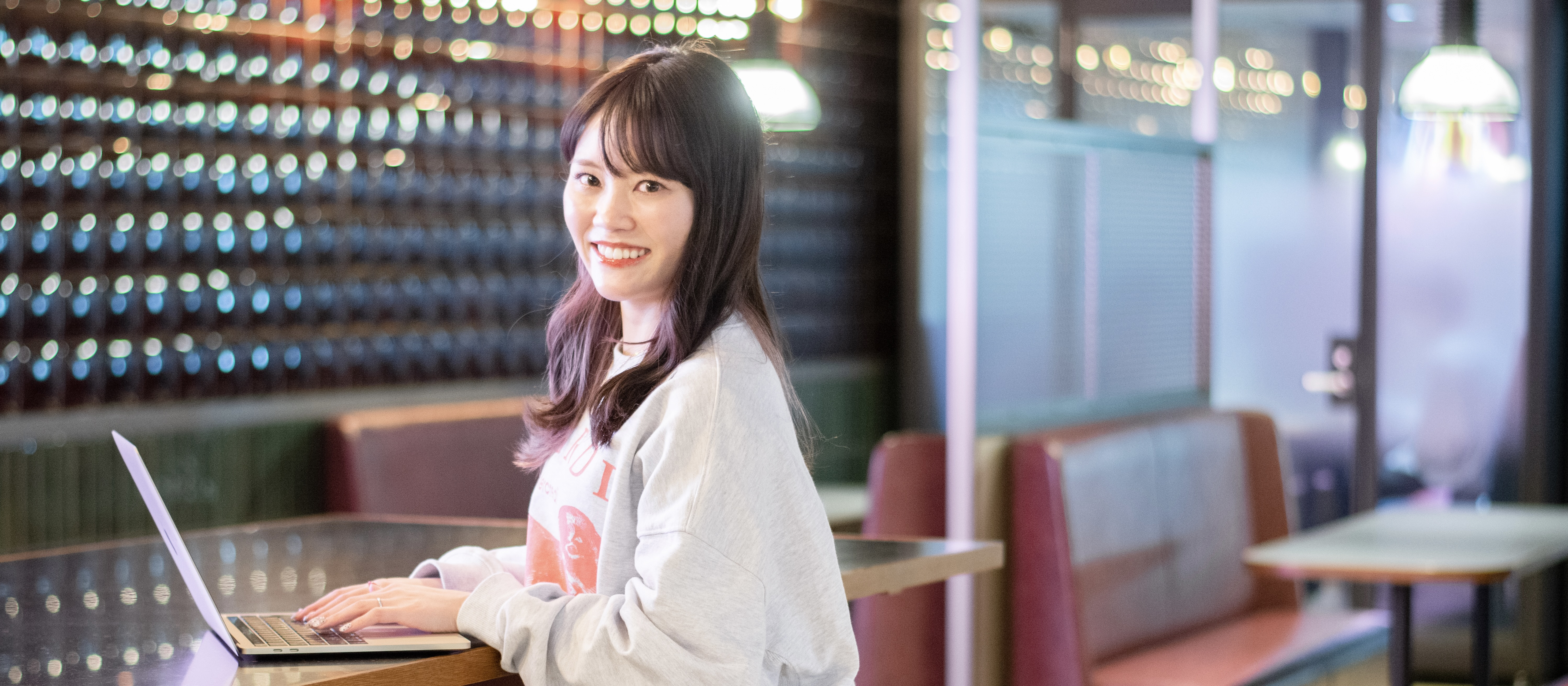 ビジネスと技術を繋ぐ架け橋となるのが私たちの仕事。データやAIを用いた事業成長を実現していくために