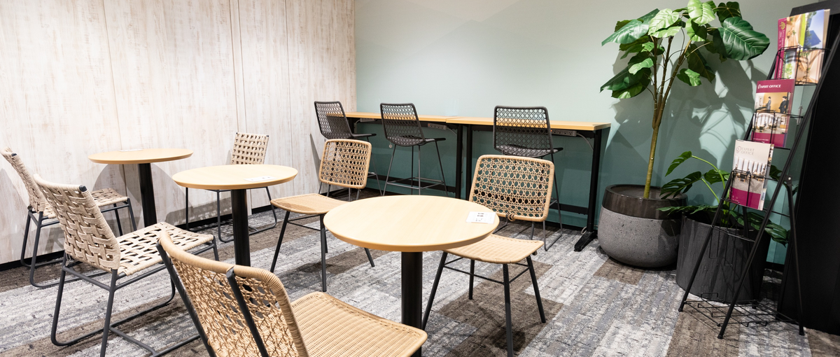 業界のプロフェッショナルへ｜役員直下｜HR×法人営業メンバーを募集