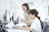 20〜30代が多く活躍しています