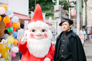 イベント時には大活躍ペパボ唯一の着ぐるみキャラ“ロリポおじさん”と社長のケンタロさんツーショットです！