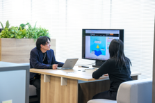SNS×マーケの最前線で成長！企業の課題を解決するコンサル募集！