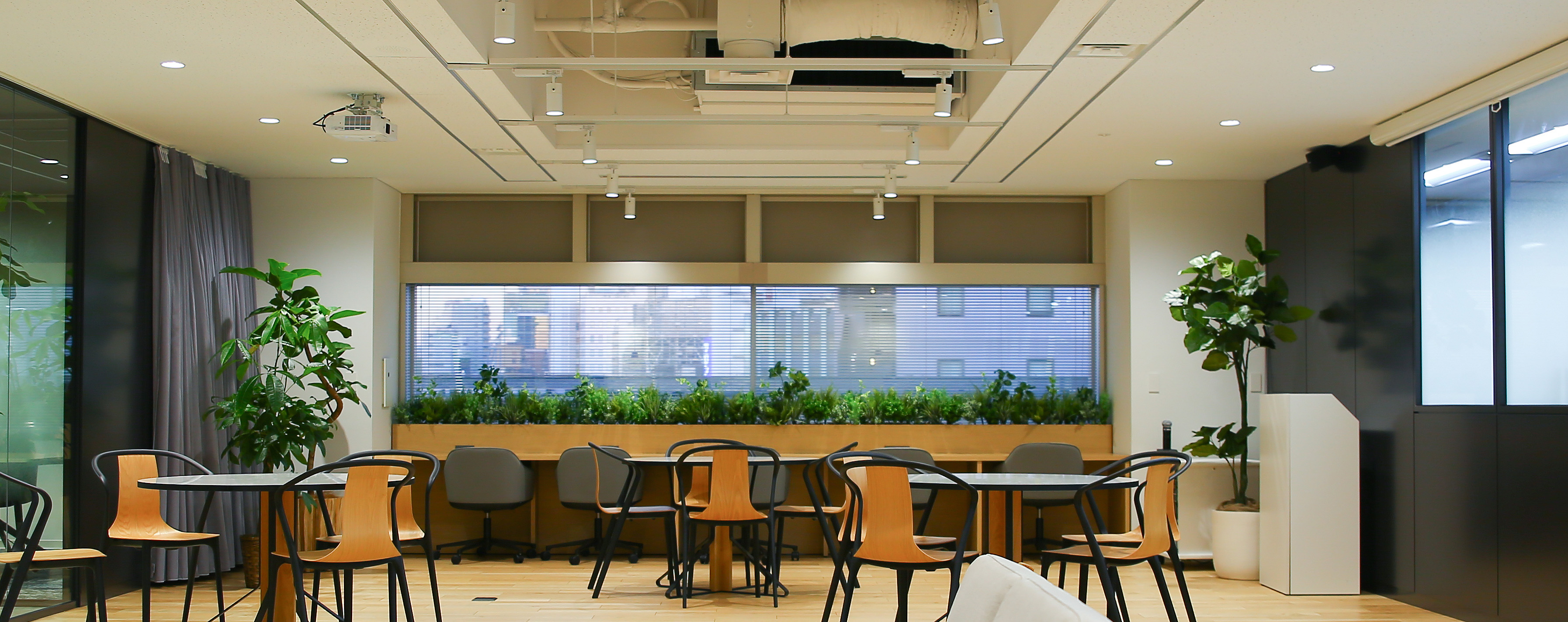 オフィスをお洒落にアップデートしてみましたvol.2