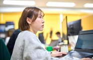 メンバー1人ひとりの個性を尊重します。社歴や年齢に関係なく、意見やアイディアをどんどん発信してください！